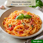 Assiette de pâtes tomate, ail et parmesan, recette express pour 2 personnes prête en 10 minutes, simple, gourmande et petit budget.